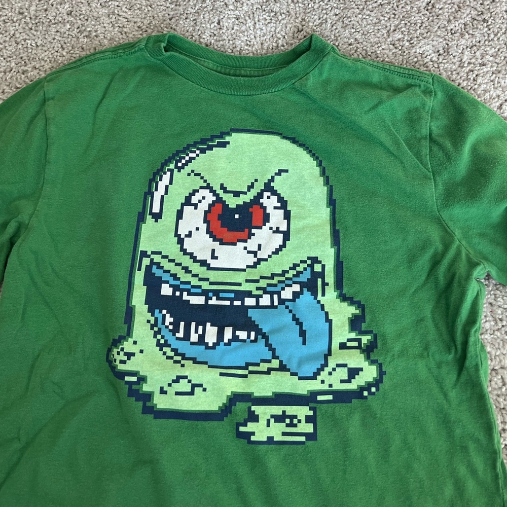🟢GAP: Boy size M, green long sleeve t-shirt w/monster theme, preowned🟢 - Picture 5 of 9